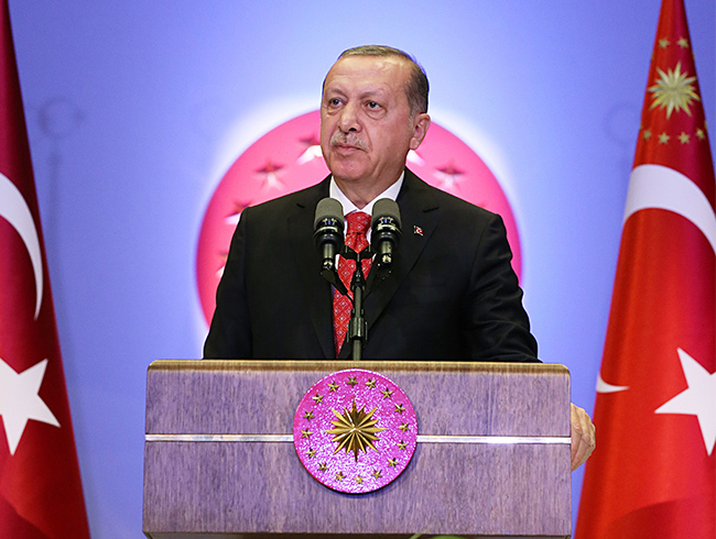 Cumhurbakan ''Sig Sauer kullanmayacaz'' dedi, herkes elinden karmaya balad