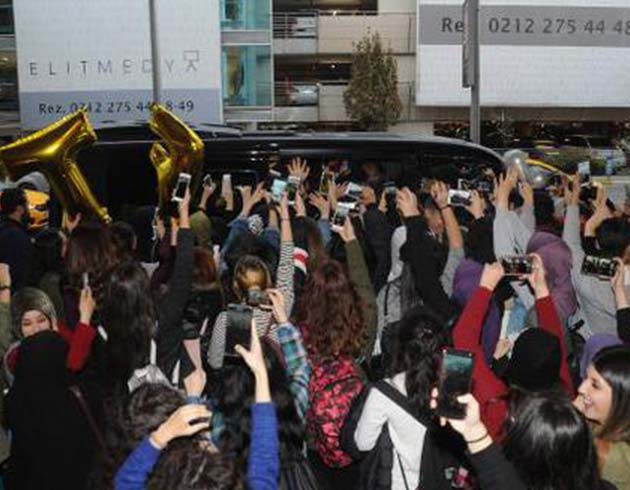 Atatrk Havaliman'nda ''FT  Island'' izdiham 
