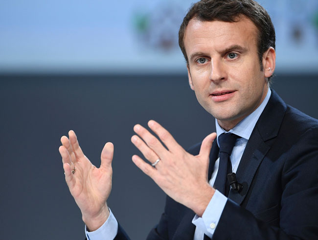 Macron: AB ders vermekten vazgesin