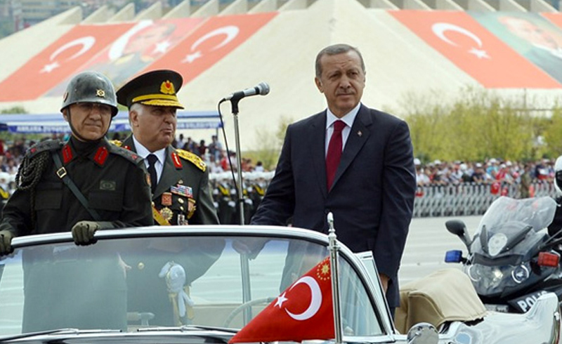 Yunanistan'dan Almanya ve CHP'ye tokat gibi cevap: Trkiye isterse yapar