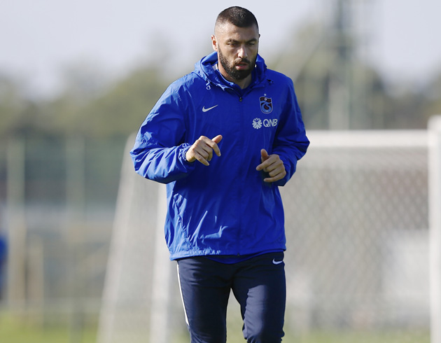 Burak Y�lmaz patlad�: Bana ne! Ben 3-4 sene sonra gidece�im