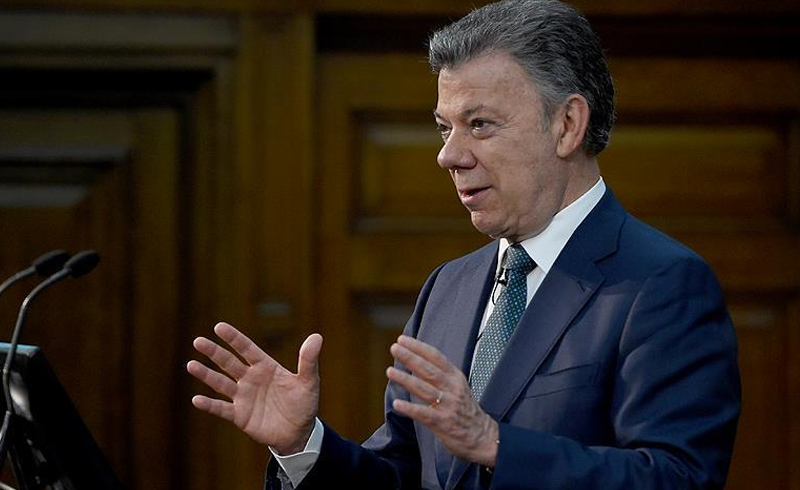 Kolombiya Devlet Bakan Santostan Kongreye ar 