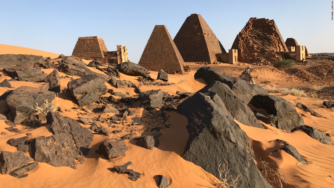 Sudan'da karlan svireli yardm grevlisi kurtarld