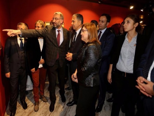 Hac yolculuunu anlatan, 'Haremeyn, Hac; Mukaddese Yolculuk' adl sergi Gaziantepte ald