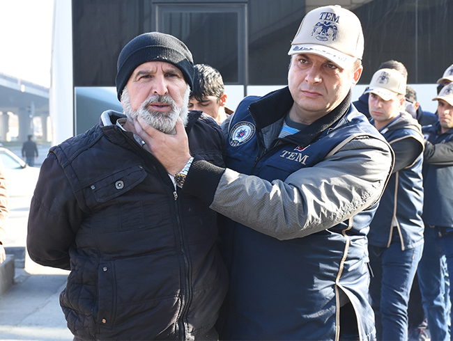 Kayseri'de yakalanan DEA infazcs adliyeye sevk edildi