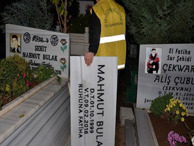 Diyarbakr'da bulunan PKK'l terristlere ait mezar talar deitirildi
