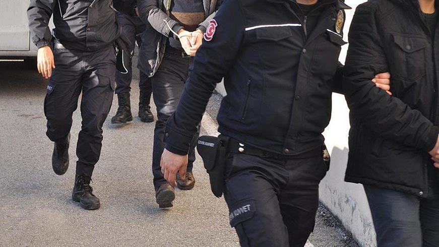 Edirne'de 6 FET phelisi yakaland