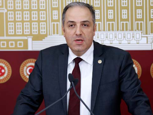  AK Parti stanbul Milletvekili Mustafa Yenerolu'ndan AP aklamas