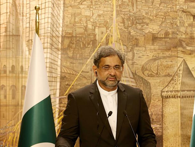 Pakistan Ba�bakan� Abbasi Suudi Arabistan'da