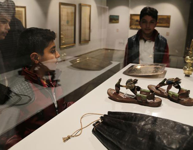 'Haremeyn' sergisine yo�un ilgi