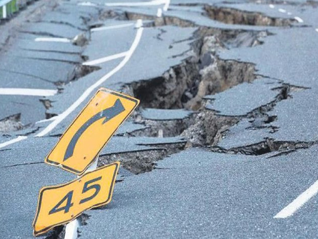 Uzmanlardan Yeni Zelanda uyars: Bu hatta yeni bir deprem 9luk olur, tsunami dalgalar lkeyi yok eder