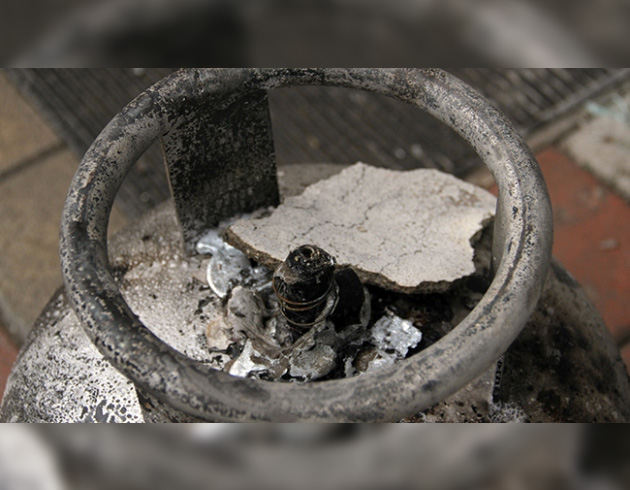 Ayd�n'da evde patlama: 1 yaral�