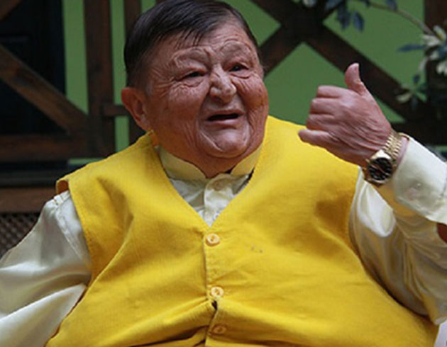 �i�ko Nuri yap�mc�lara ate� p�sk�rd�