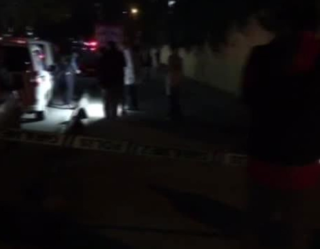 Ba�c�lar'da okul �n�nde silahl� �at��ma  