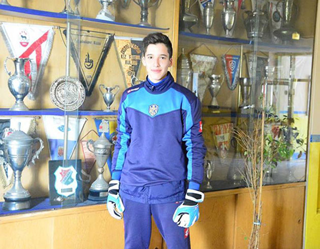 Galatasaray ve Ba�ak�ehir Altay Bay�nd�r i�in yar��a girdi