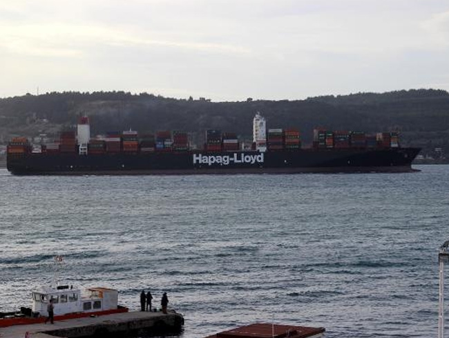366 metrelik gemi �anakkale Bo�az�'n� kapatt�