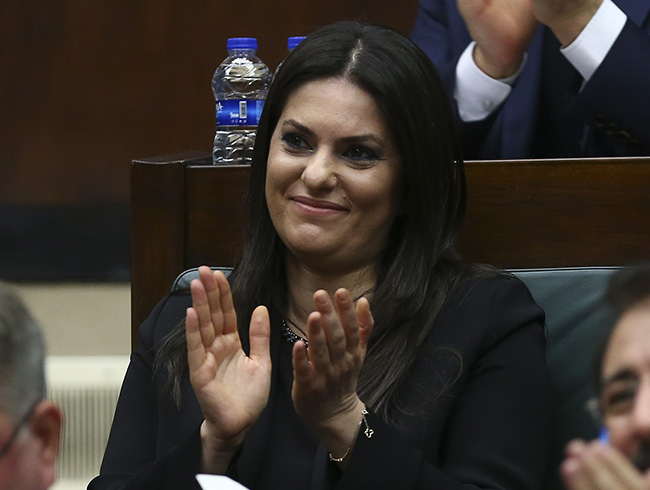 Alt iveren iisi olarak alanlar srekli ii kadrosuna alnd