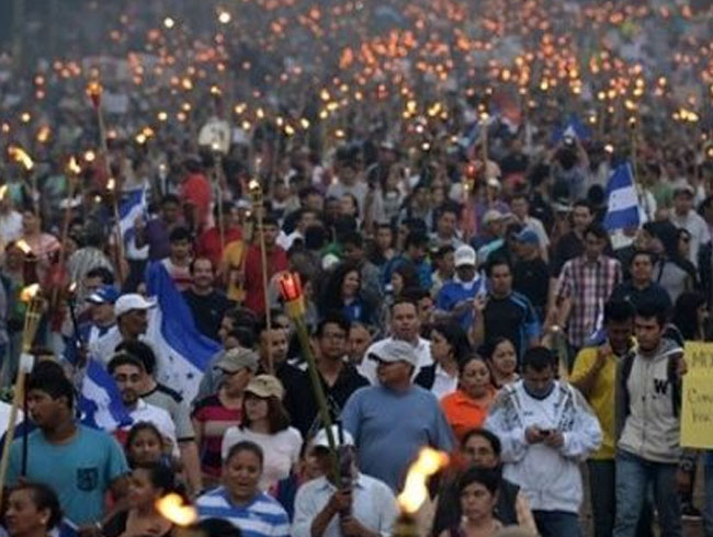 Honduras'ta muhalefet, oylarn  tamamnn yeniden saylmasn talep etti  