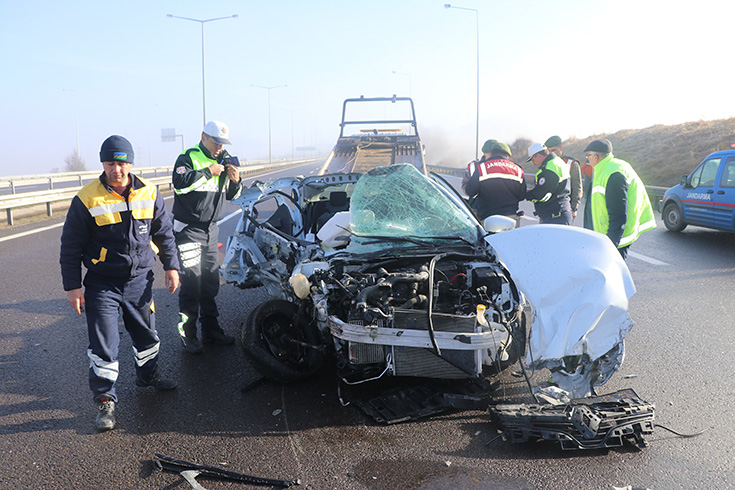 Anadolu Otoyolu'nda trafik kazas: 5 yaral