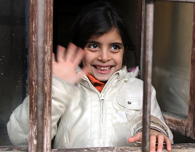 Kalbi d��ar�da atan 'mucize k�z'