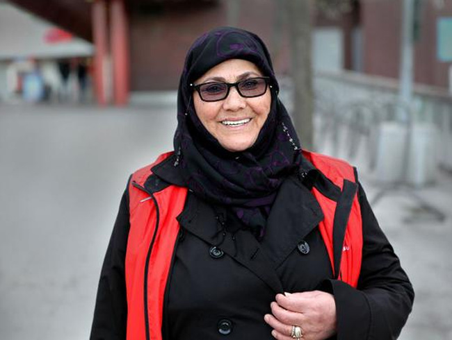 7 ocuk annesi 63 yandaki Fatma pek Alc sve'te 'Yln Kahraman' seildi