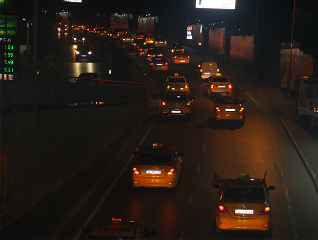 Taksiciler: Amerikan men�eli ve �srail men�eli b�t�n �r�nleri boykot karar� ald�k