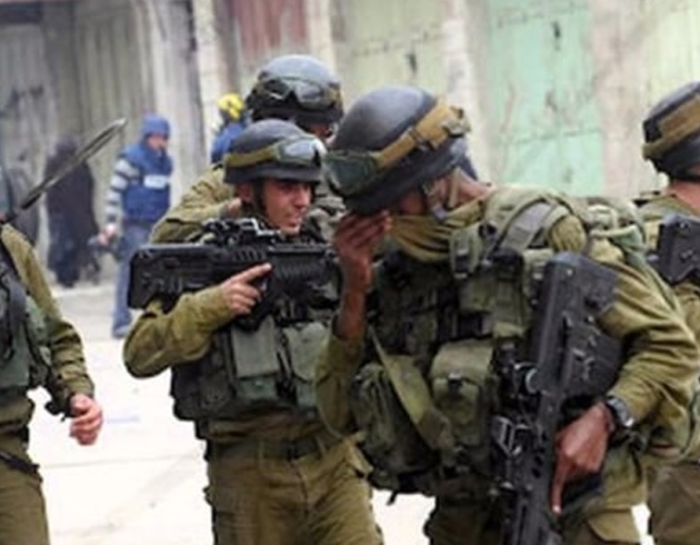 srail askerleri Filistinli gazeteciyi gzaltna ald   