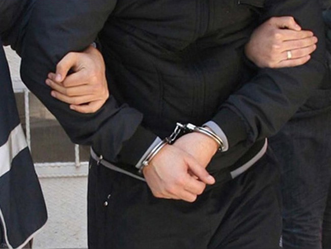 Giresun�da FET� operasyonu: 3 tutuklama