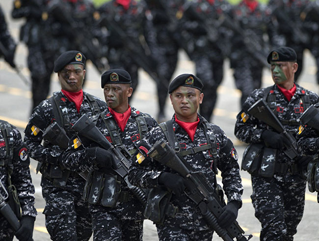 Filipinler'in g�neyinde s�k�y�netim devam edecek       