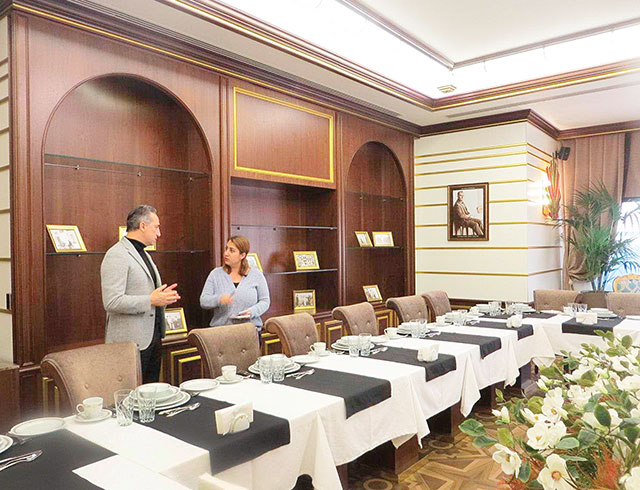 Tarihi restorann Ata Salonu mze zelliiyle korunuyor