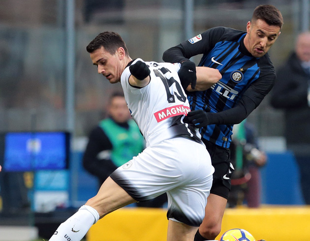 Inter konuk ettii Udinese'ye 3-1 yenildi ve ilk malubiyetini tatt