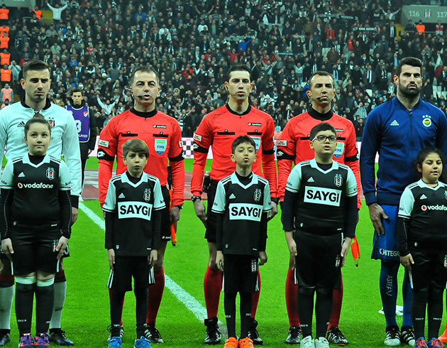 Cem Satman'�n FIFA Kokart� elinden al�nd�