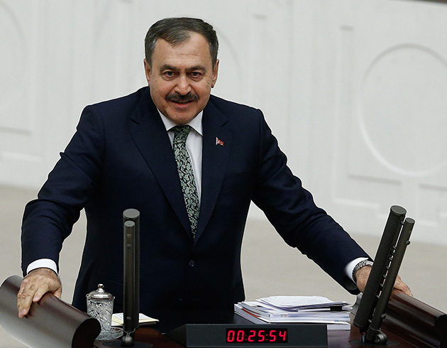 Bakan Erolu: Hedefimiz 2023'e kadar, dnyadaki her insan iin bir fidan dikmek