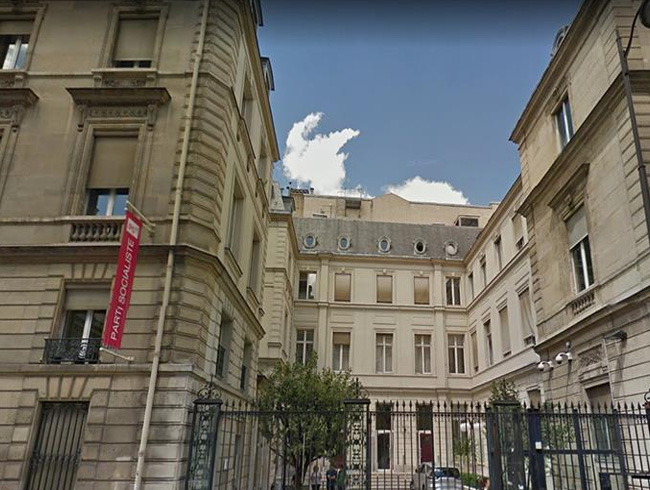 Frans�z solunun 'son kalesi' sat�ld�