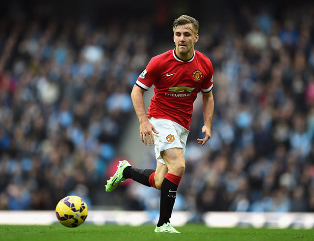 Phil Neville: Luke Shaw, ManU'da kalmak istiyor