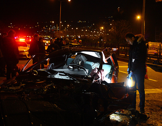 Giresun�da dur ihtar�na uymayan ��pheli ara� kaza yapt�: 2 yaral�