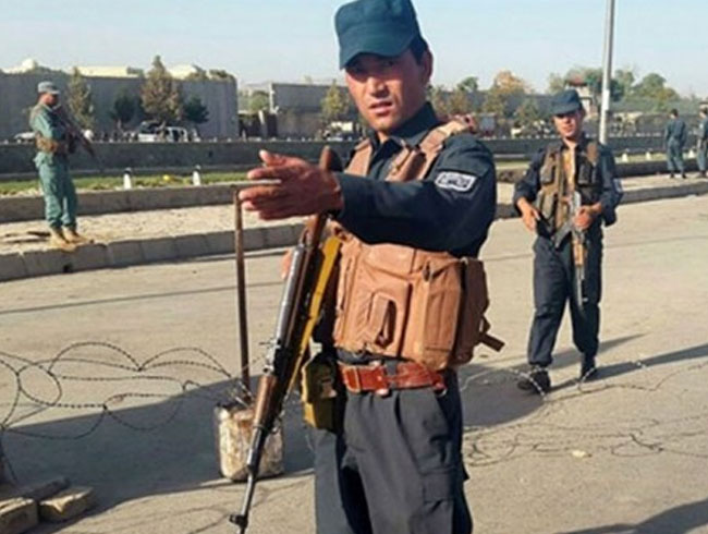 Afganistan'da intihar sald�r�s�: 5 �l�