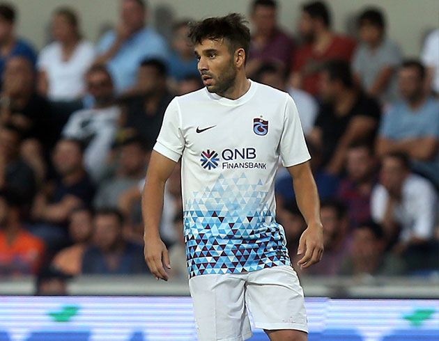 Volkan �en'le Sak�b Ayta� takas� dikkat �ekiyor