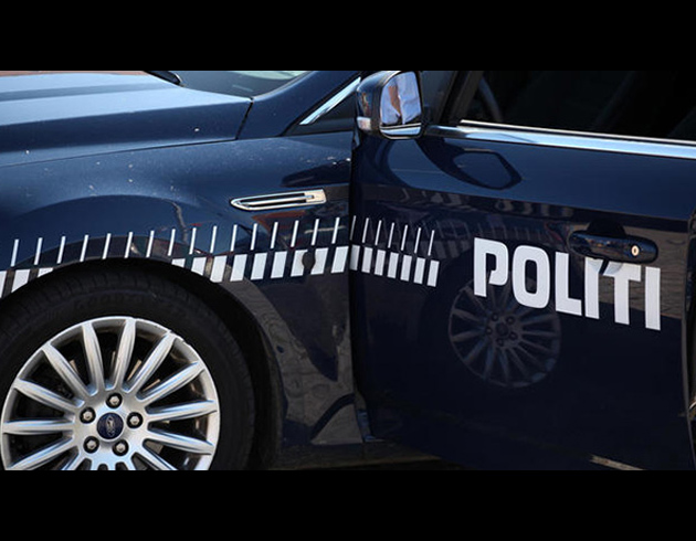 Bin esrarl� sigarayla polis arac�na bindi