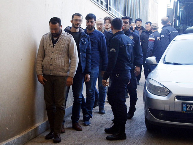 Antalya'daki FET operasyonunda 15 tutuklama