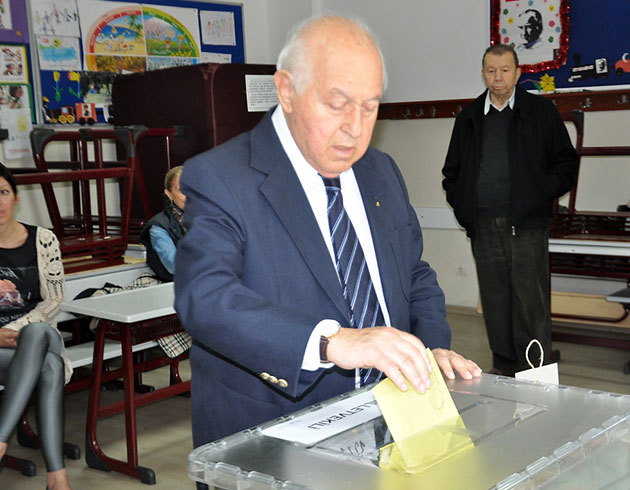 Duygun Yarsuvat aday olmayacak