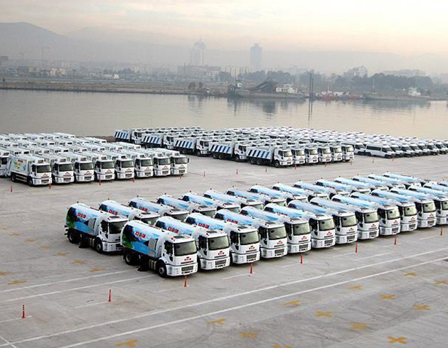 Afrika sokaklar� T�rk ara�lar�na emanet