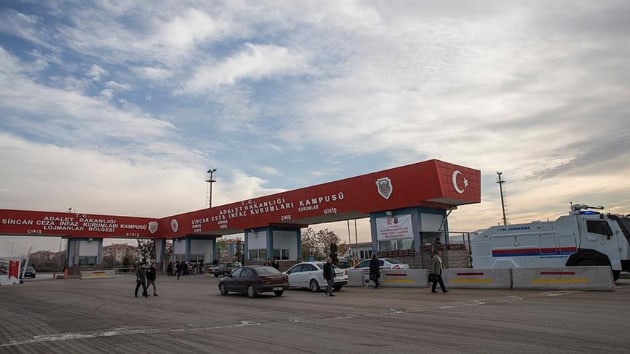 ''Darbeciler kendilerinden olmayan askerleri 'ehitlik'le kandrd''