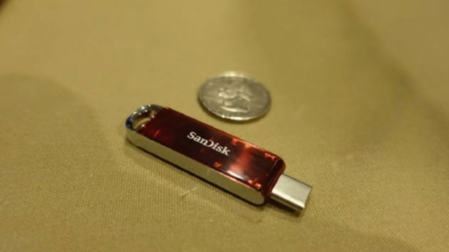 Sandisk dnyann en kk 1 TB USB-C belleini tantt