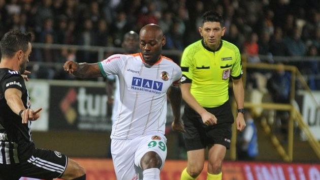 Vagner Love Flamengo ile anlamak zere