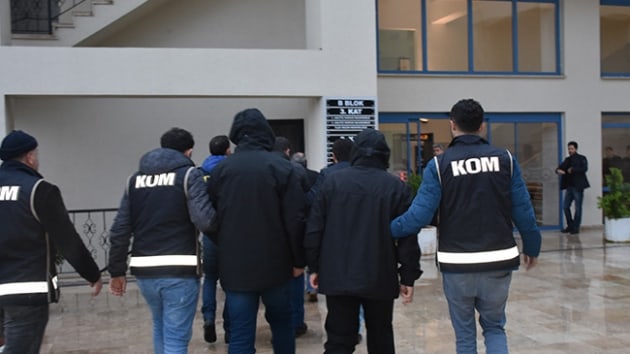 Marmaris'te, Yunanistan'a kama hazrl yaparken yakalanan FET yesi 4 pheli tutukland