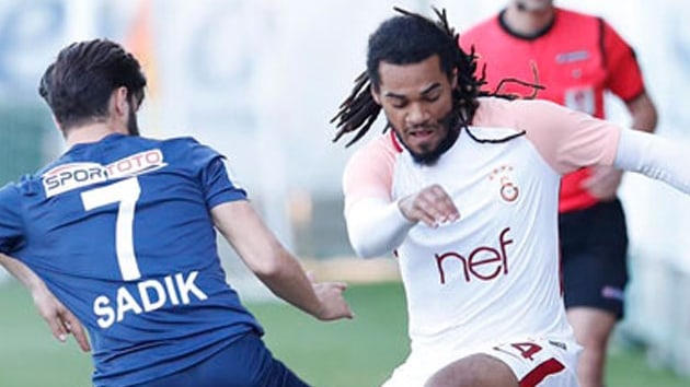 Galatasaray, hazrlk manda Tuzlaspor'u 5-0 malup etti