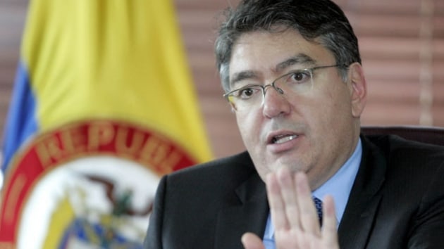 ''Kolombiya, Venezuelalara ak kap politikas uyguluyor'' 
