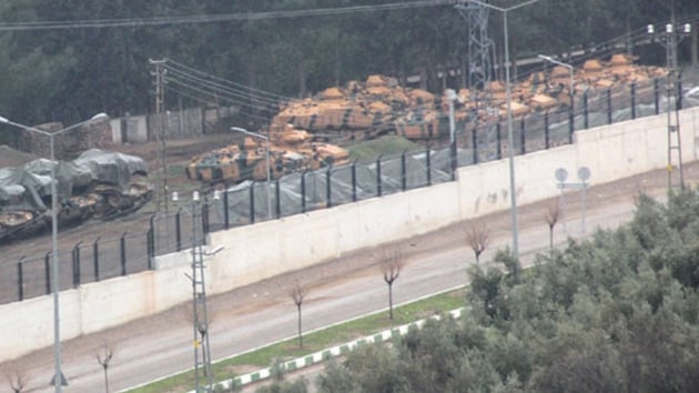TSK'nn Afrin'e dzenleyecei olas operasyon iin snr duvarlar kaldrld
