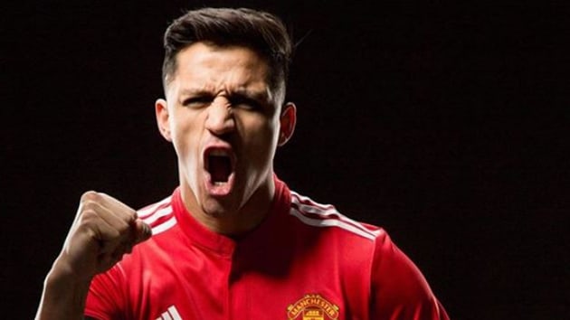 ManU, Alexis Sanchez transferini resmen aklad